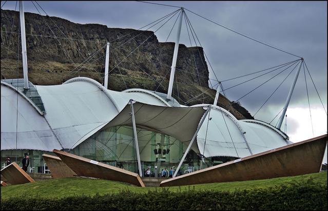 Dynamic Earth